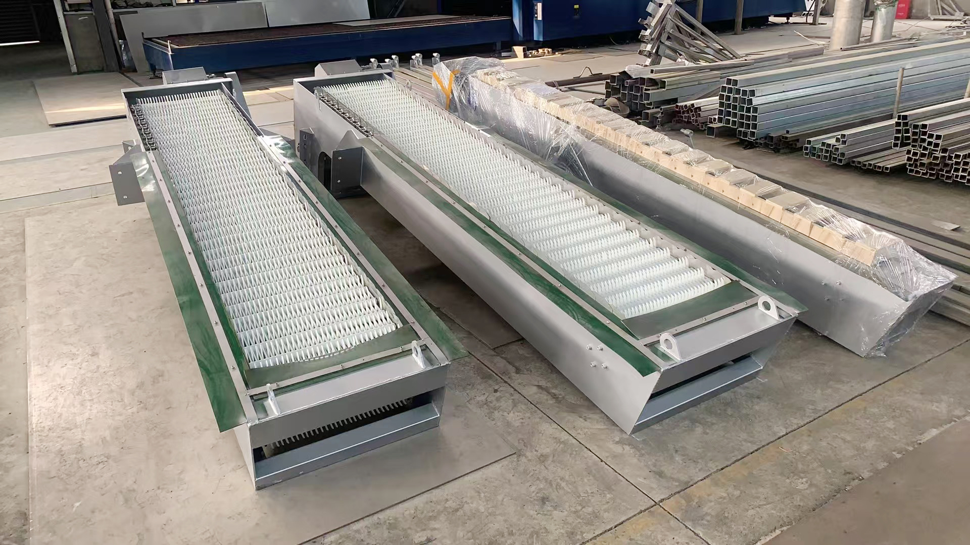 回转耙式格栅除污机是保障整个水处理系统顺畅运行的基石。