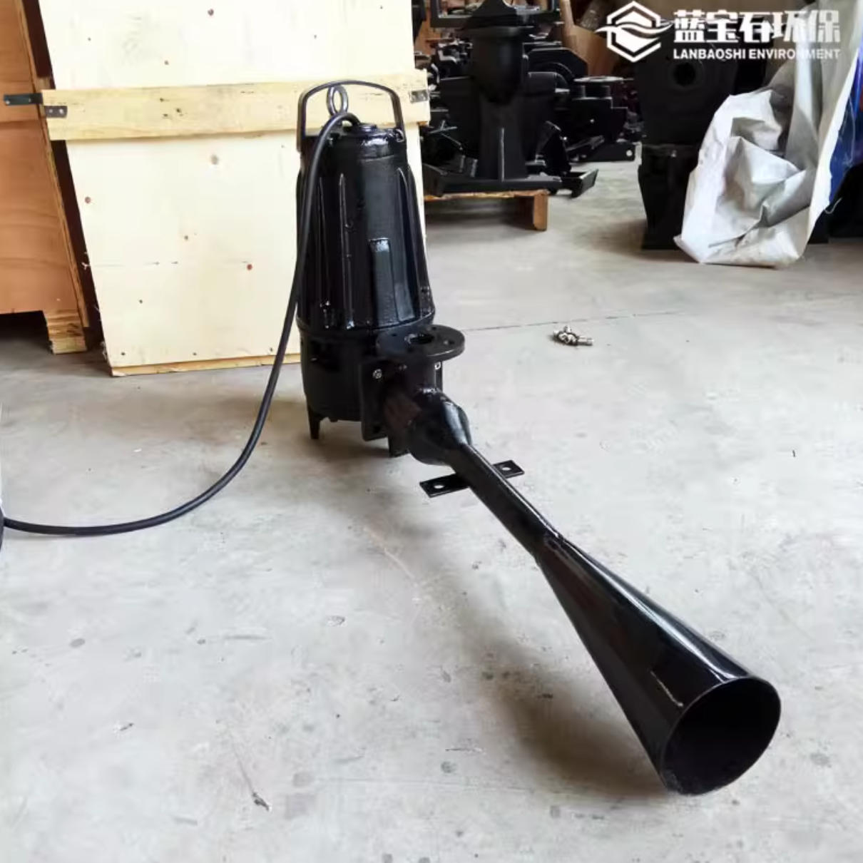 南京蓝宝石环保与湖南公司合作，提供QSB0.75kw潜水射流曝气机设备
